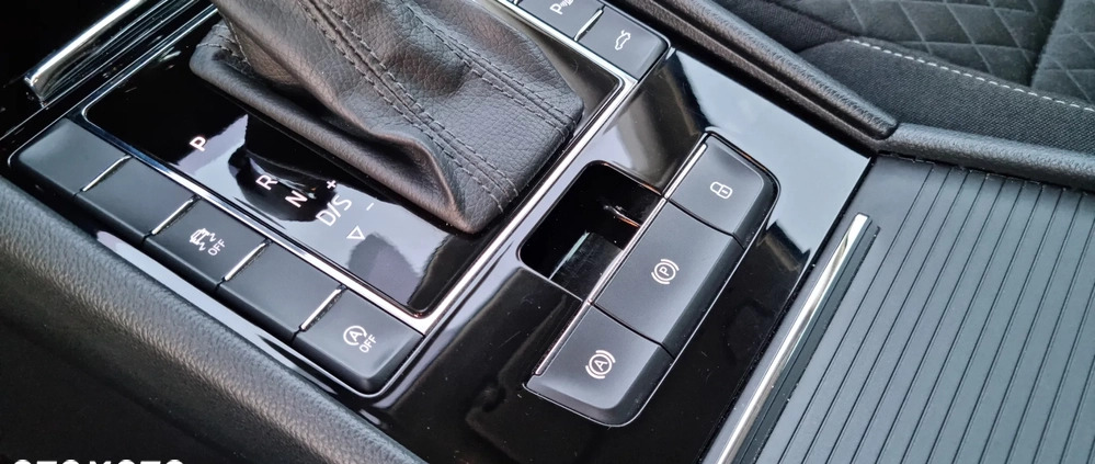 Skoda Superb cena 121900 przebieg: 66369, rok produkcji 2018 z Warszawa małe 742